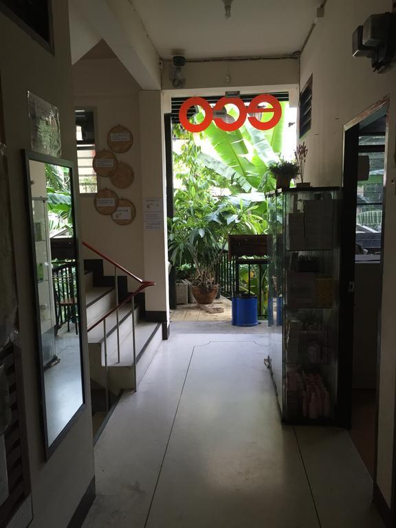 Eco House Apartment Bangkok Exterior photo