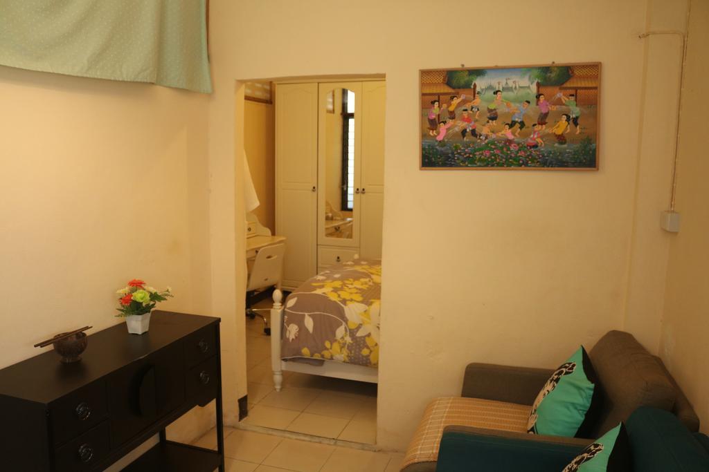 Eco House Apartment Bangkok Exterior photo